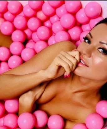 Анкета проститутки Полина - город Петрово-Красноселье, 19 лет, №8264